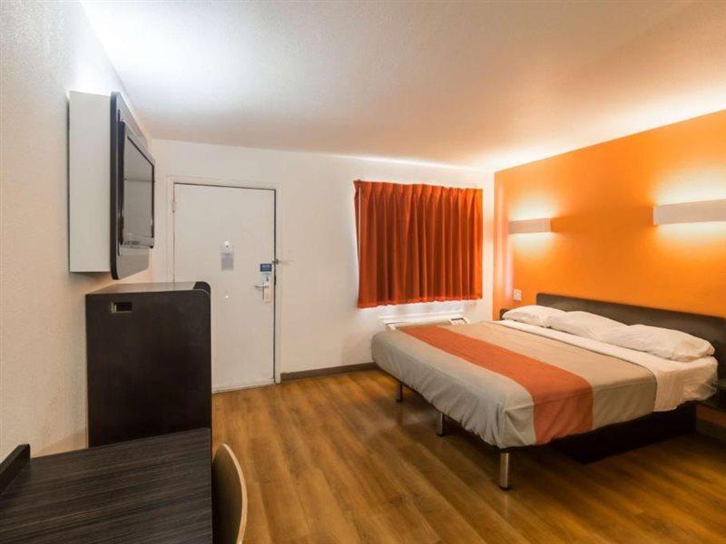 Hotel 6-wichita Falls, Tx - North 2*