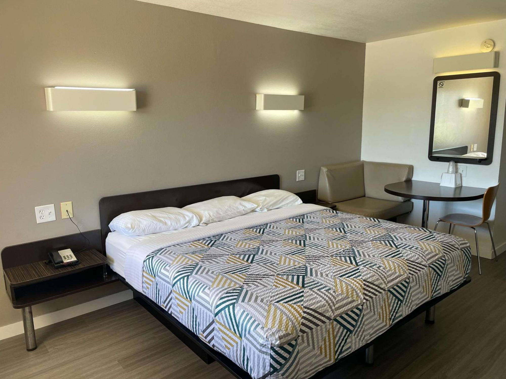 6-wichita Falls, Tx - North Hotel 2*