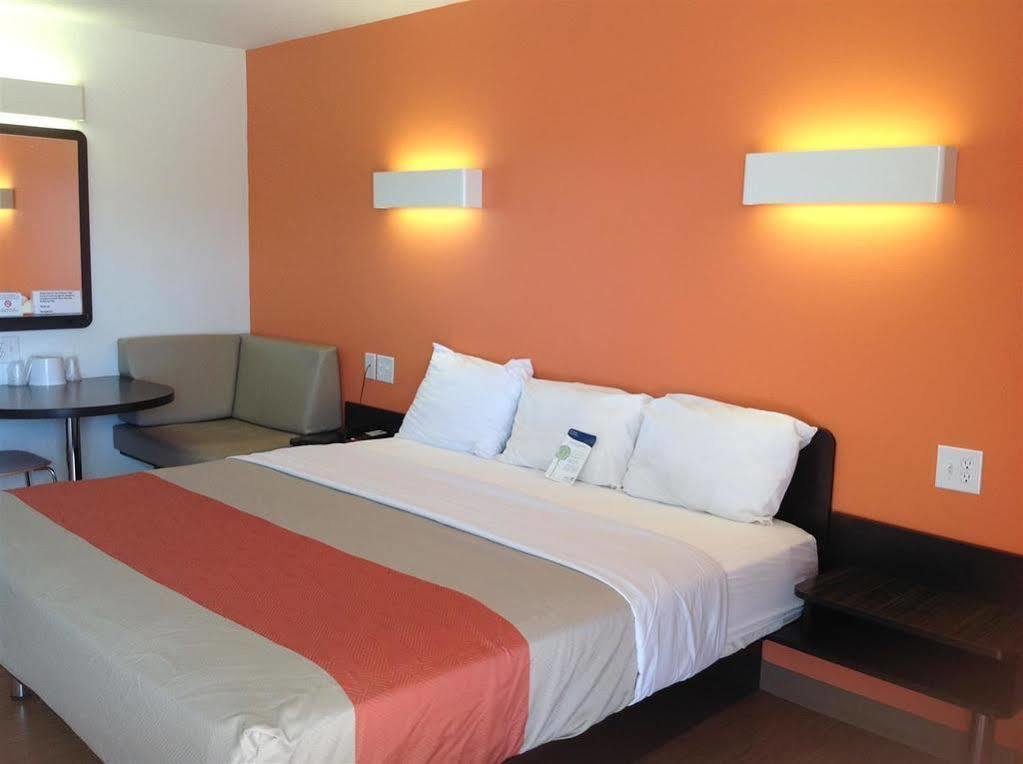 6-wichita Falls, Tx - North Hotel 2*