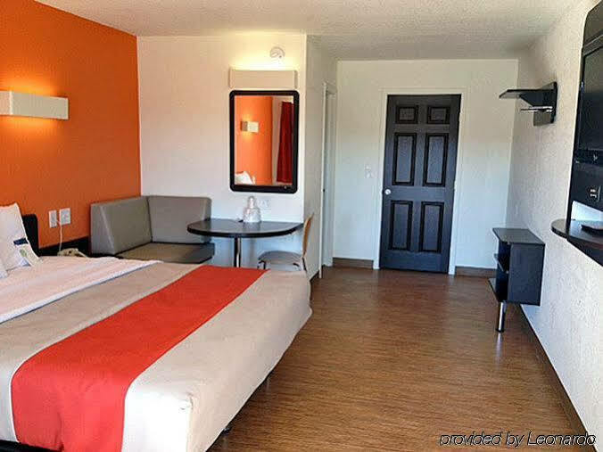 Hotel 6-wichita Falls, Tx - North 2*